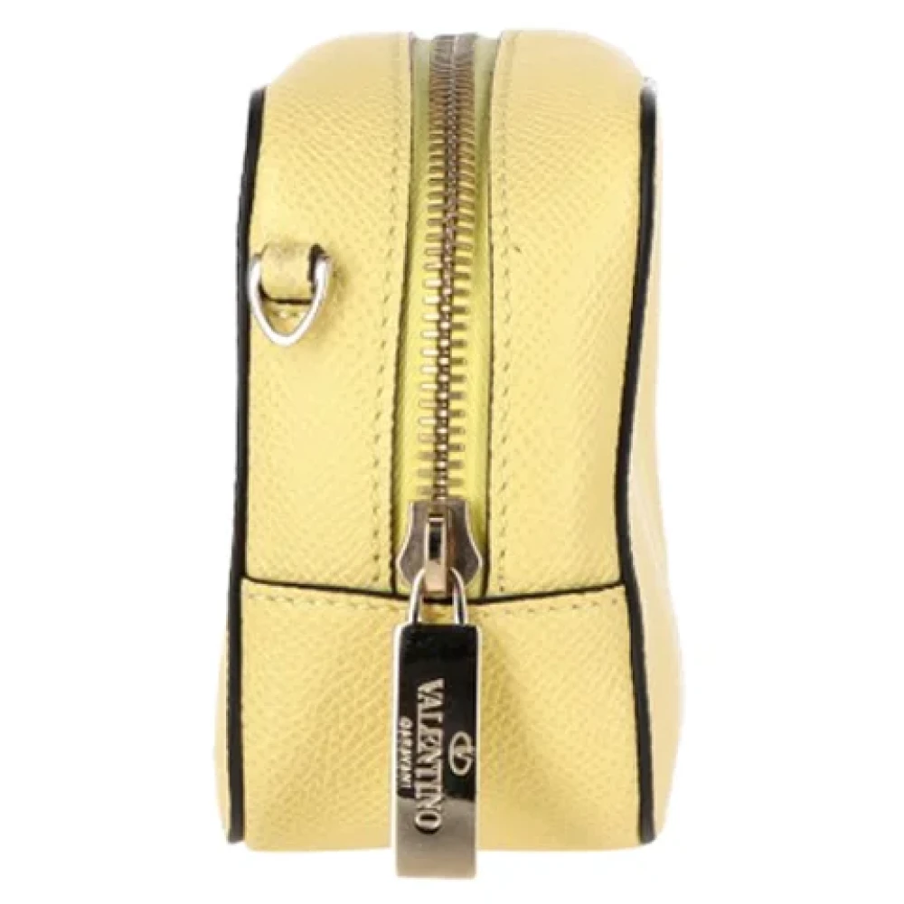 Valentino Vintage Pre-owned Leather pouches Yellow Dames