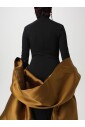 robe-longue-elegante-en-or