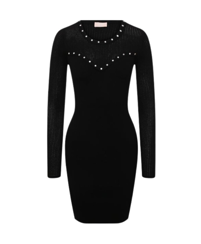 robe-pull-noire