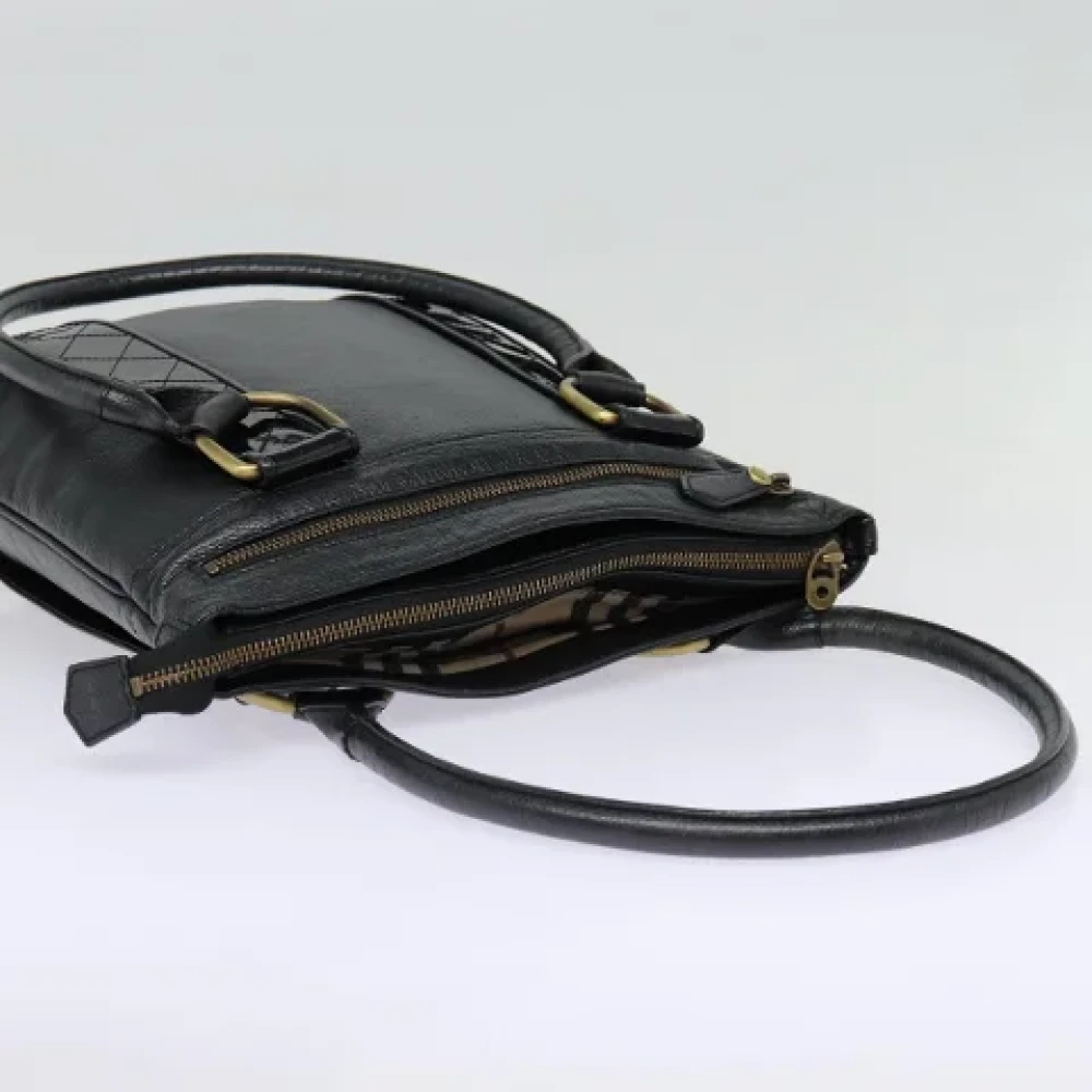 Burberry Vintage Pre-owned Leather shoulder-bags Black Dames