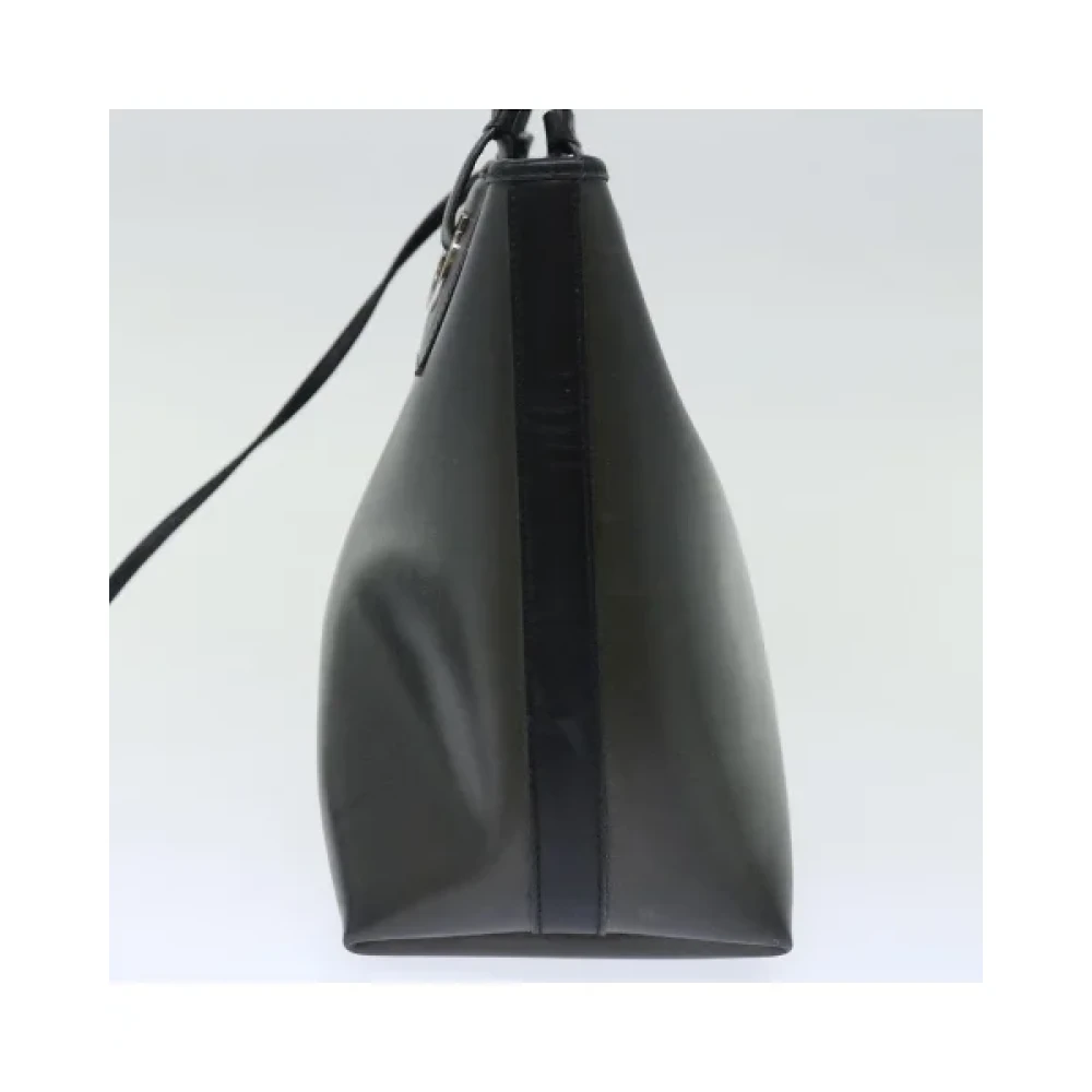 Salvatore Ferragamo Pre-owned Leather handbags Black Dames