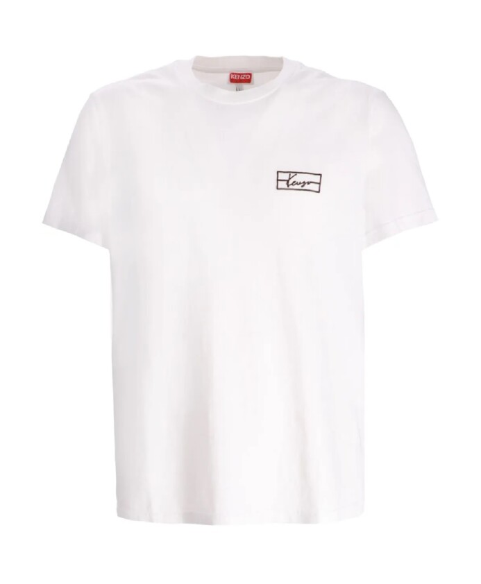 t-shirt-decontracte-avec-design-classique