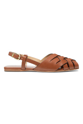 sandales-en-cuir-marron-style-irene