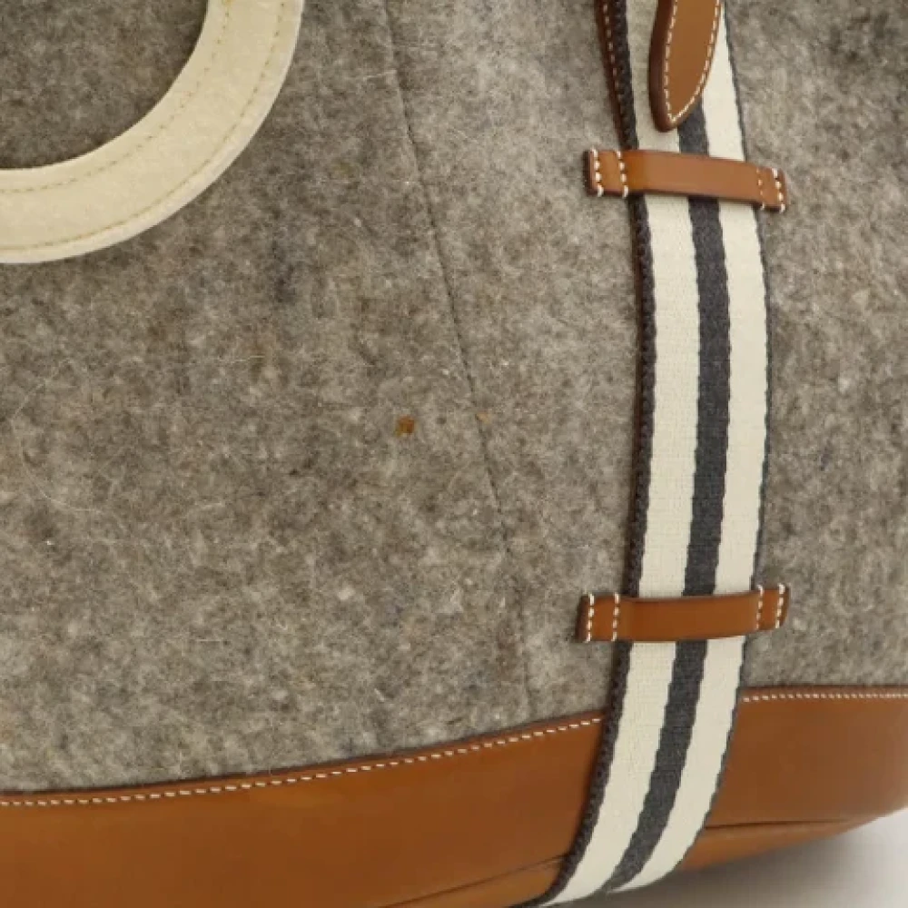 Hermès Vintage Pre-owned Leather shoulder-bags Gray Dames