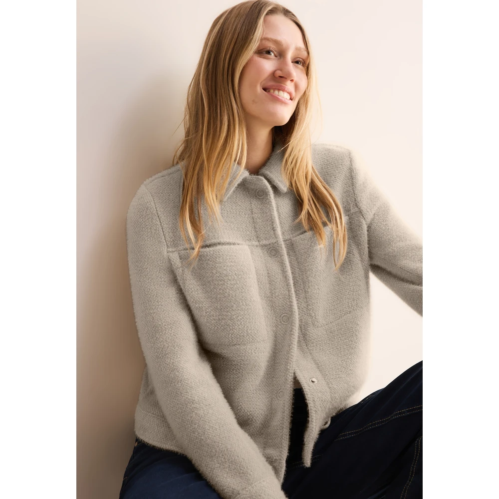 cecil Gezellige Jas met Hemdkragen en Zakken Beige Dames