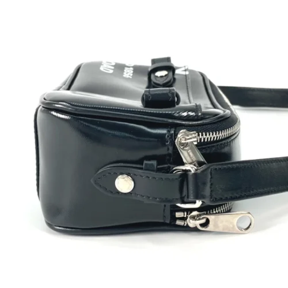 Burberry Vintage Pre-owned Leather shoulder-bags Black Heren
