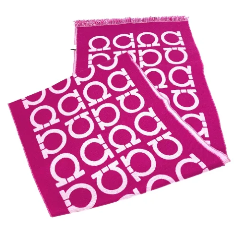 Salvatore Ferragamo Pre-owned Wool scarves Pink Dames