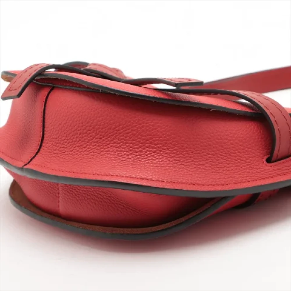 Loewe Pre-owned Leather shoulder-bags Red Dames