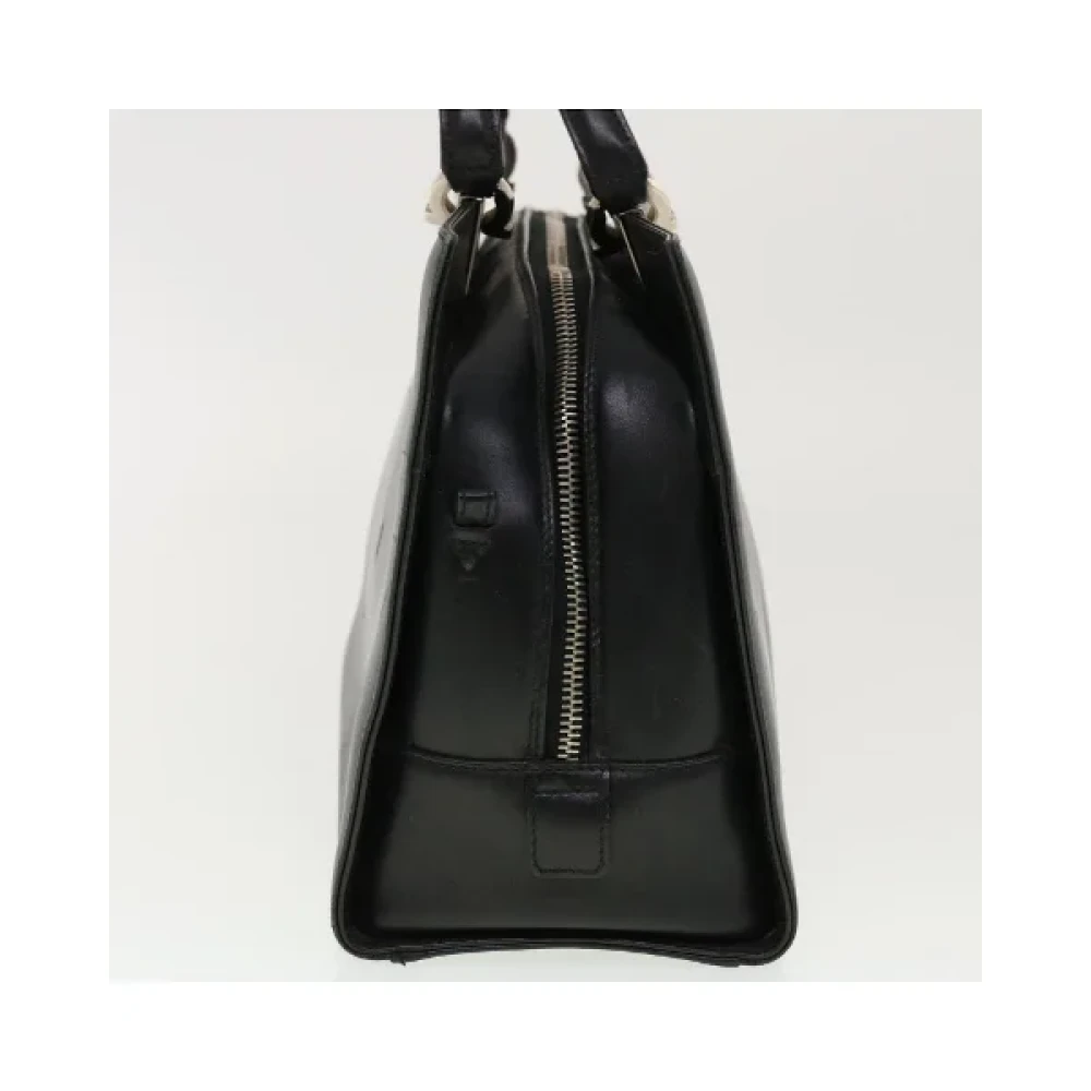 Salvatore Ferragamo Pre-owned Leather handbags Black Dames