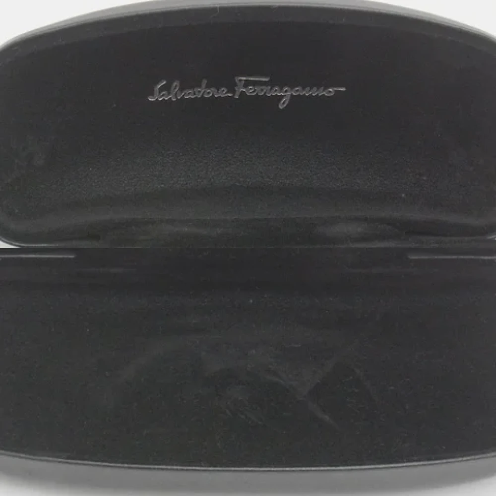 Salvatore Ferragamo Pre-owned Plastic sunglasses Green Heren