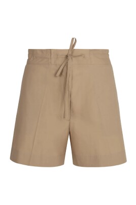 stiliga-bermuda-shorts-for-kvinnor