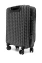 stijlvolle-zwarte-tassen-met-monogramprint