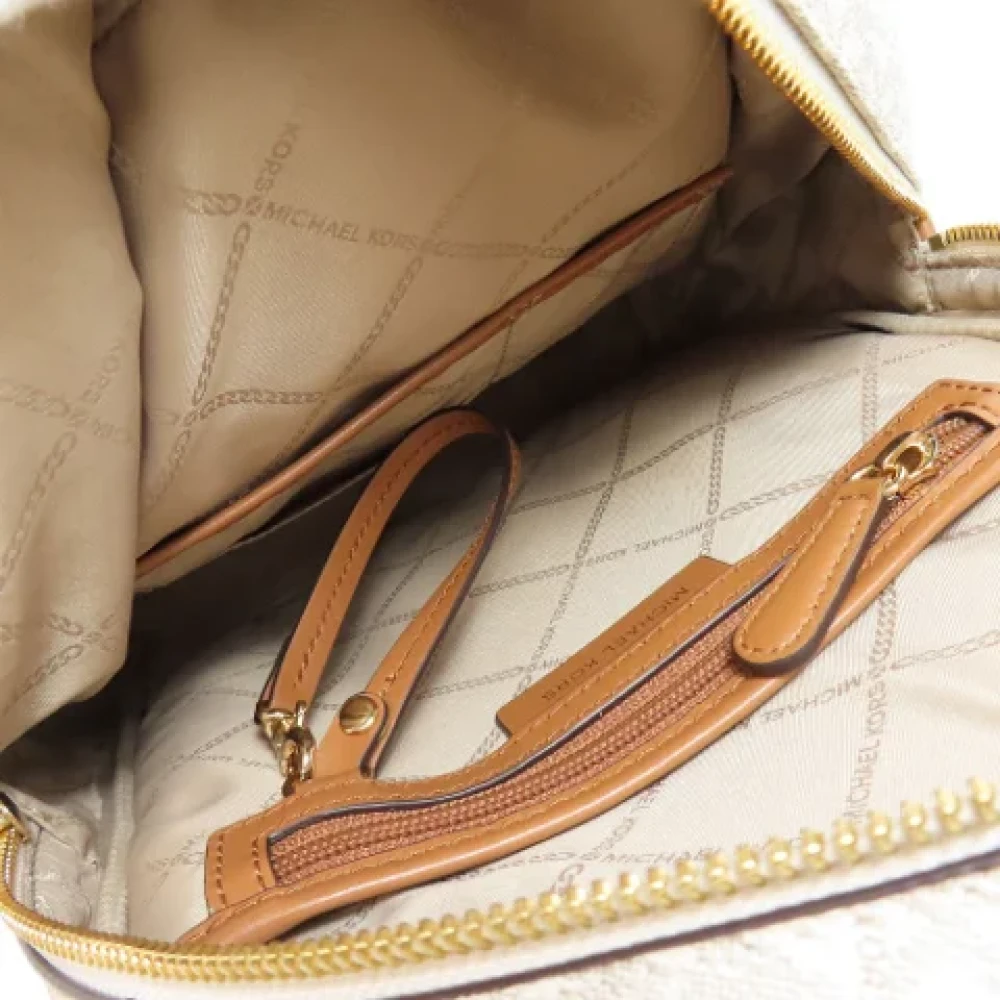 Michael Kors Pre-owned Canvas backpacks White Dames