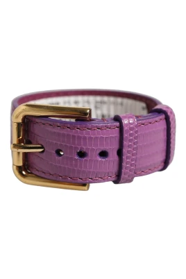 Armband i texturerat läder i bältesstil