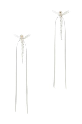 pearl-drop-earrings