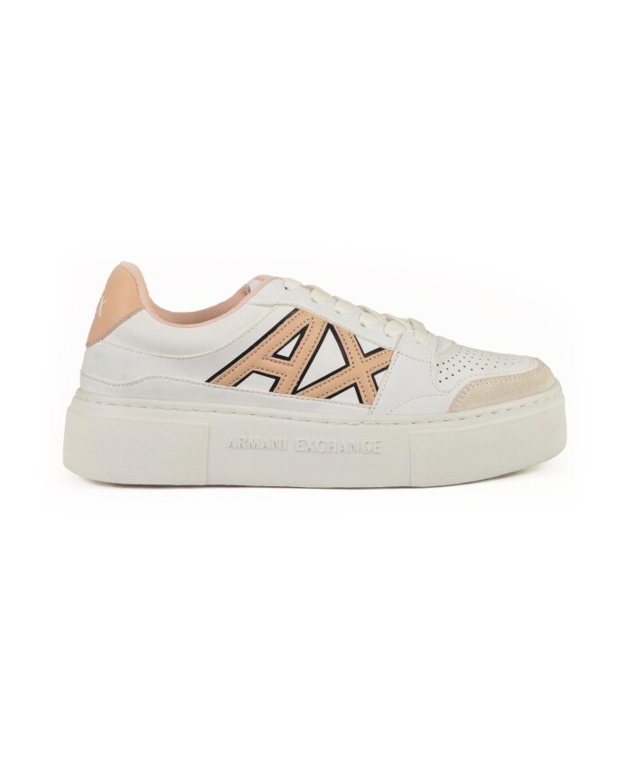 sneakers-semelle-en-caoutchouc-modele-sneaker