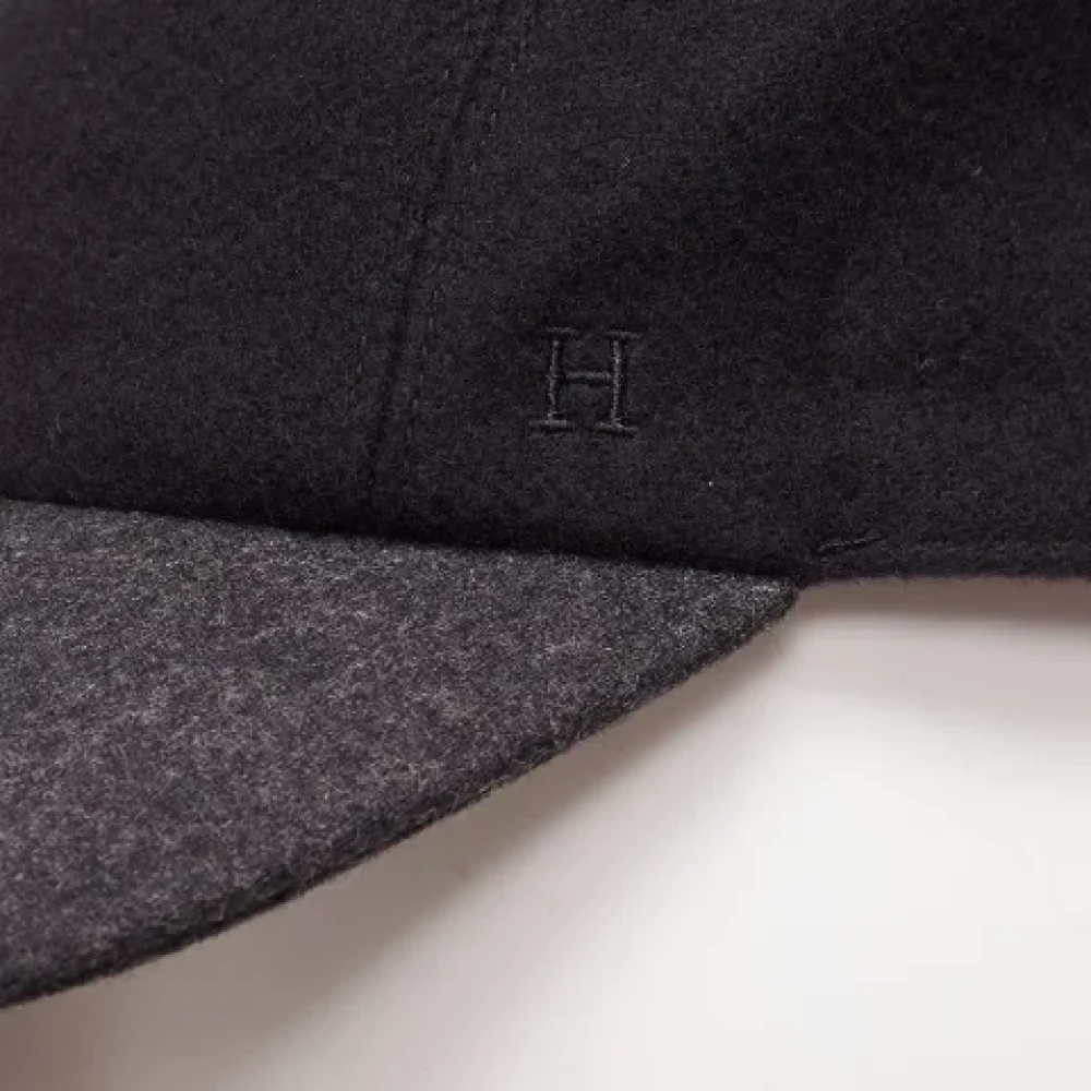 Hermès Vintage Pre-owned Wool hats Gray Dames