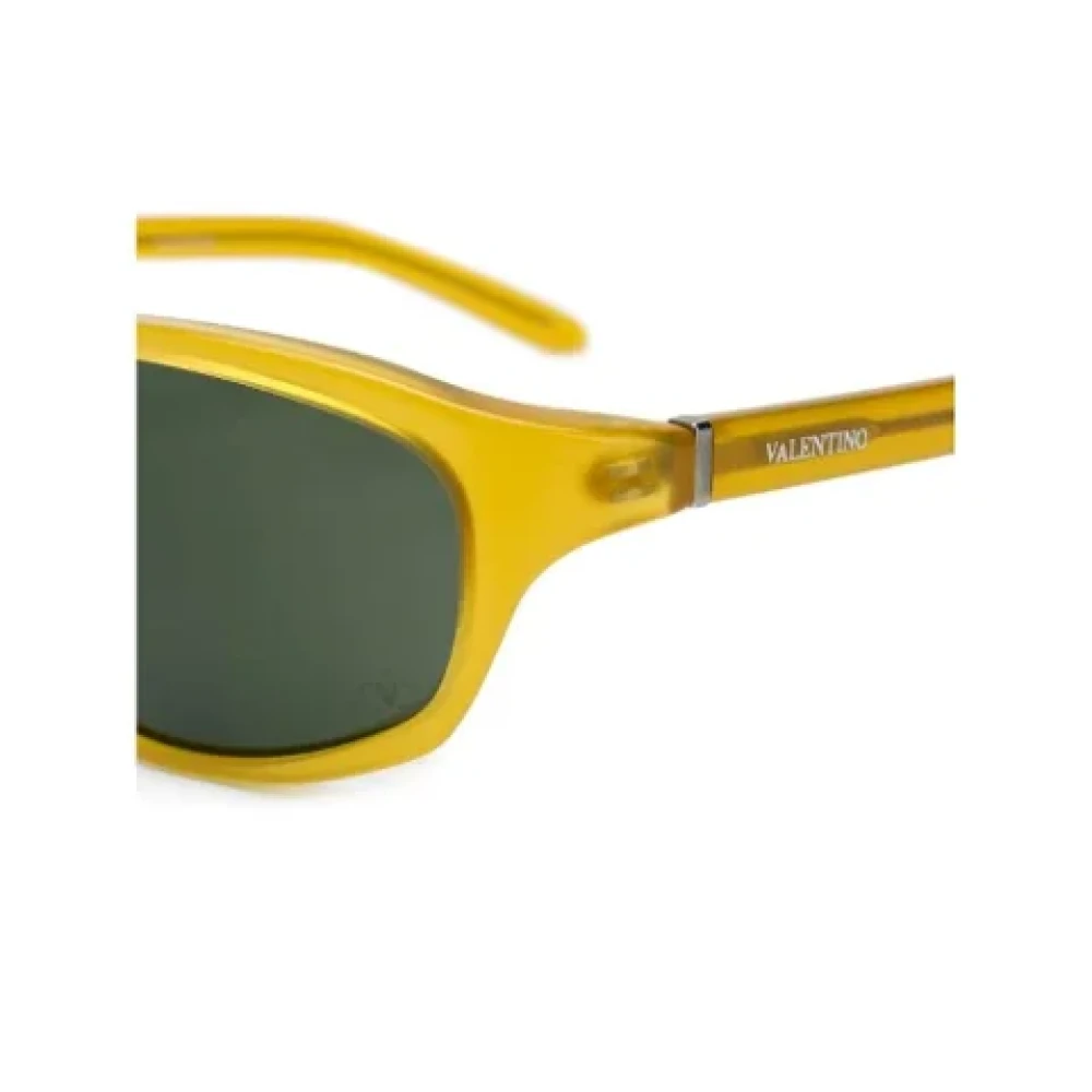 Valentino Vintage Pre-owned Acetate sunglasses Yellow Dames