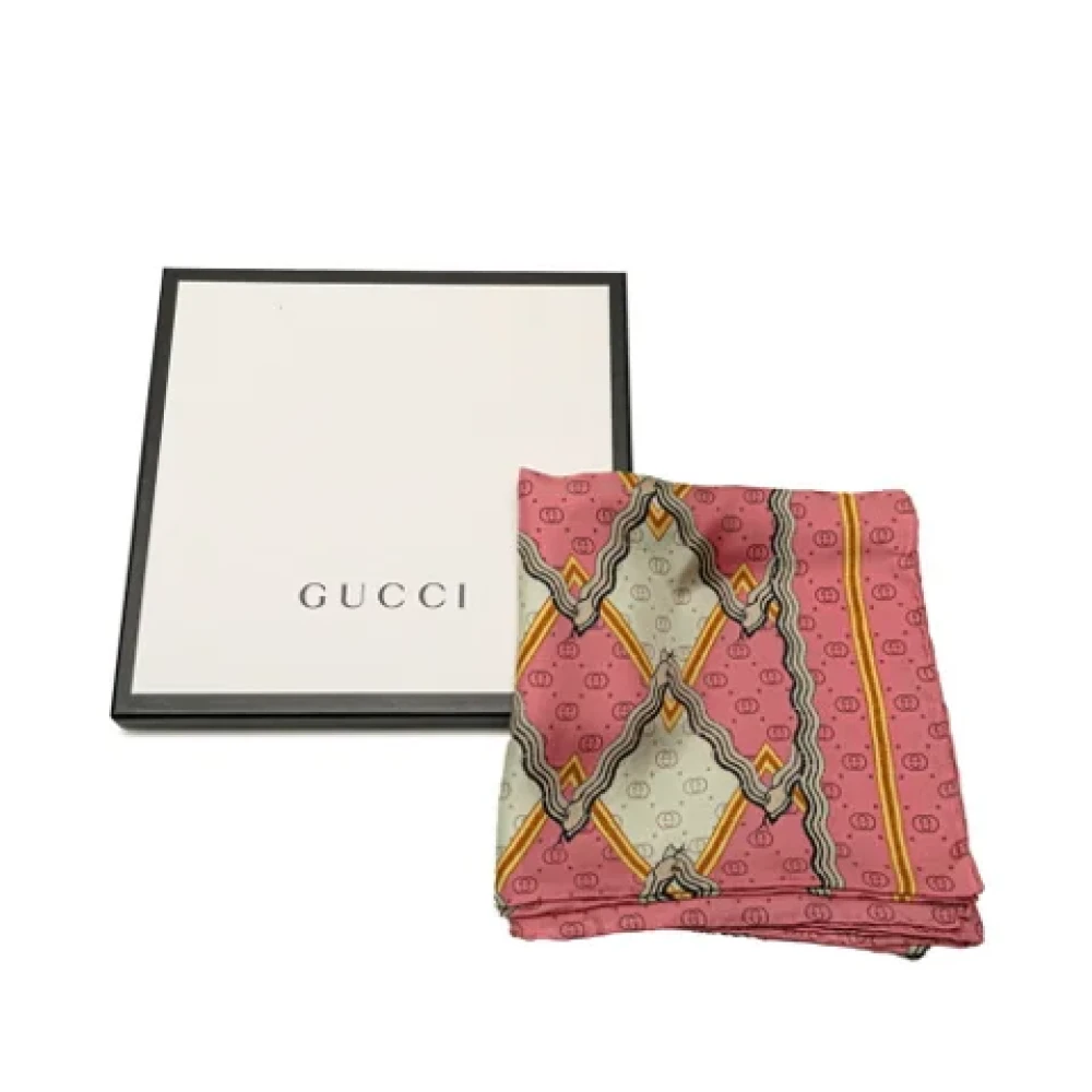 Gucci Vintage Pre-owned Silk scarves Pink Dames