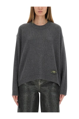 Round Neck Knit Sweater