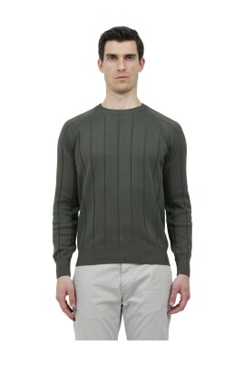 flat-ribbed-crew-neck-sweater
