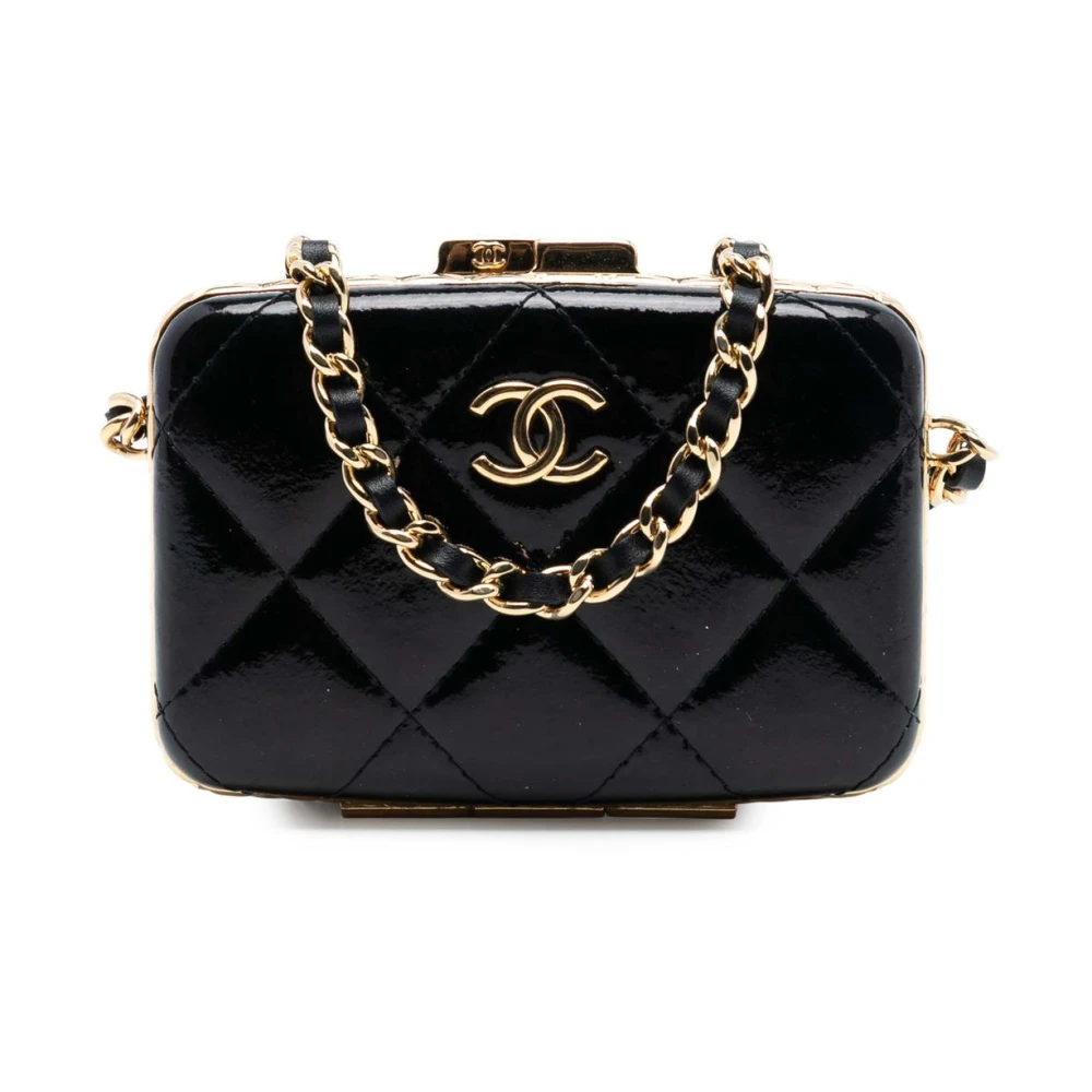 Chanel Vintage Women's Black Pre-Owned Quilted Chain Bag