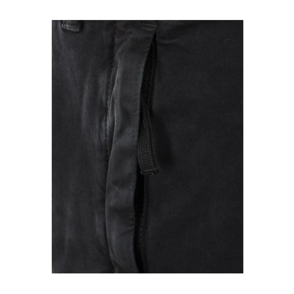 Stone Island Slim-Fit Broek voor Moderne Man Black Heren