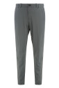 pantalon-en-tissu-technique-avec-poches