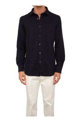 black-shirt-classic-style