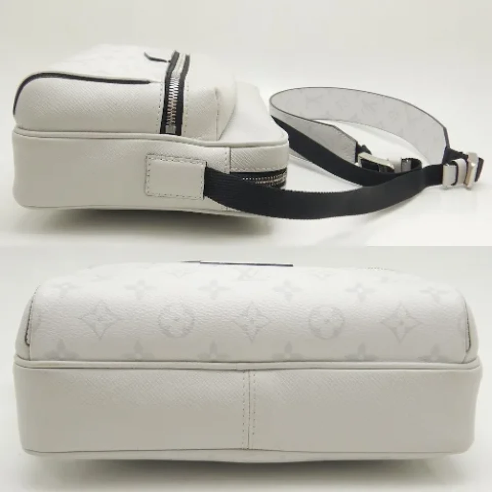 Louis Vuitton Vintage Pre-owned Leather crossbody-bags White Dames