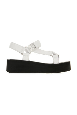 stylish-sandals-for-summer