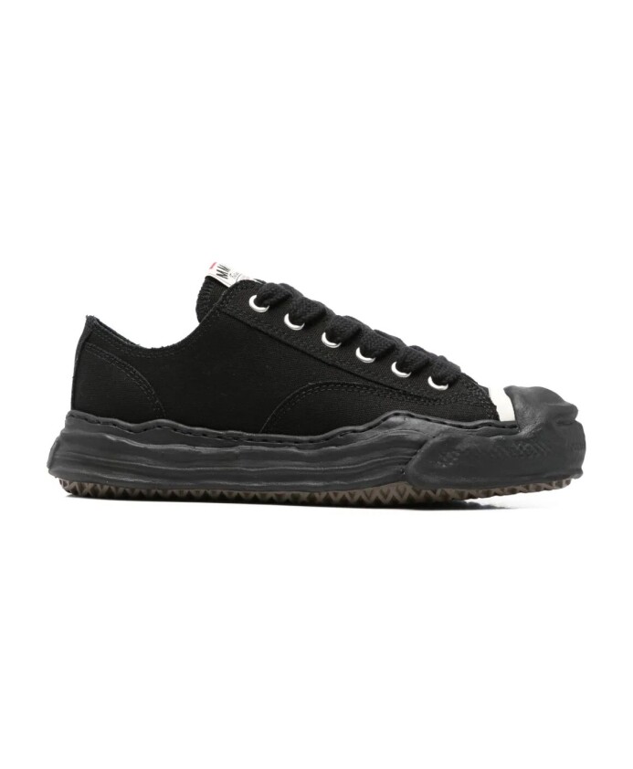 sneakers-basse-en-toile