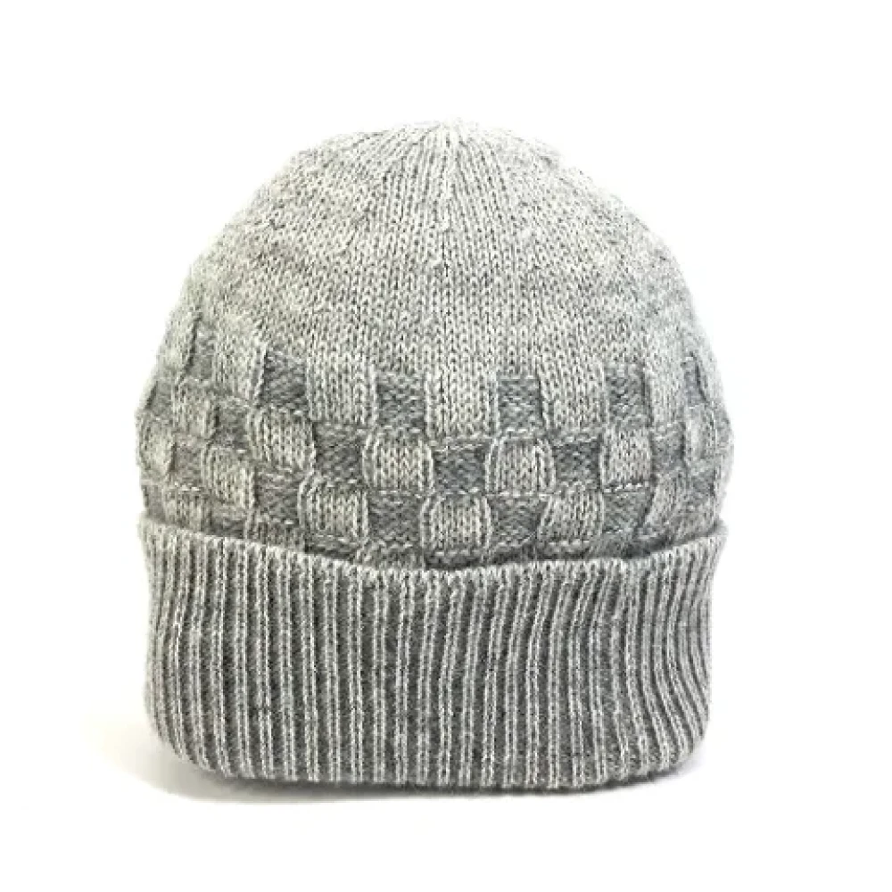 Louis Vuitton Vintage Pre-owned Wool hats Gray Dames