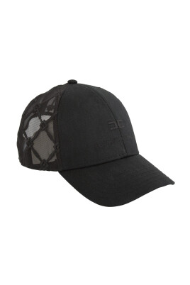 chapeau-elegant-pour-un-look-tendance