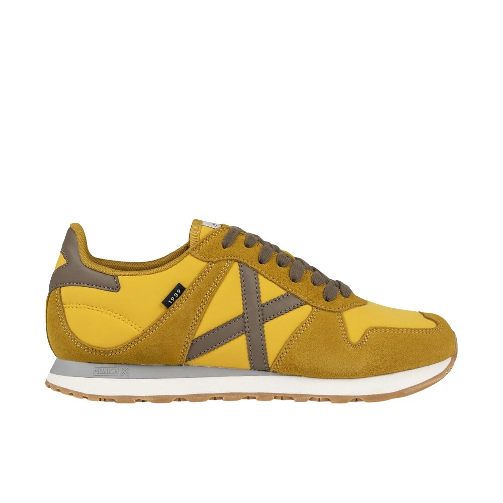 Shoes > Sneakers - - Munich - Modalova