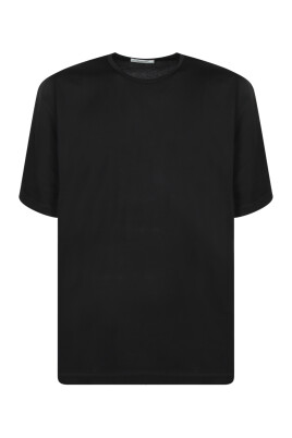black-crew-neck-t-shirt