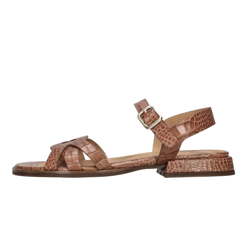 Shoes > Sandals > Flat Sandals - - Chie Mihara - Modalova