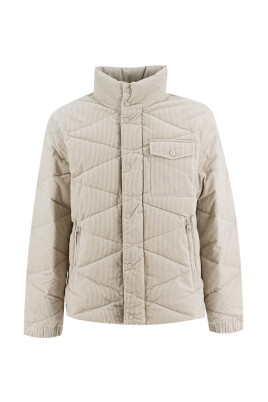 stylish-zippered-jacket-for-any-look