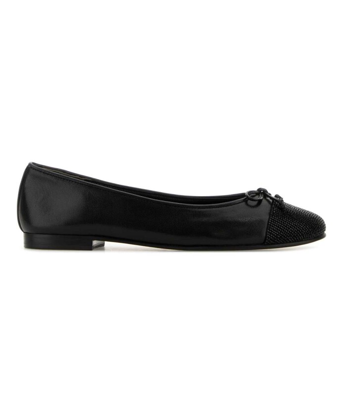 chaussures-ballerines-en-cuir-noir