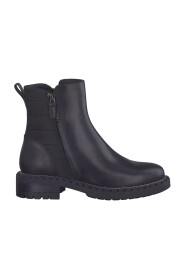 Black Casual Closed Booties