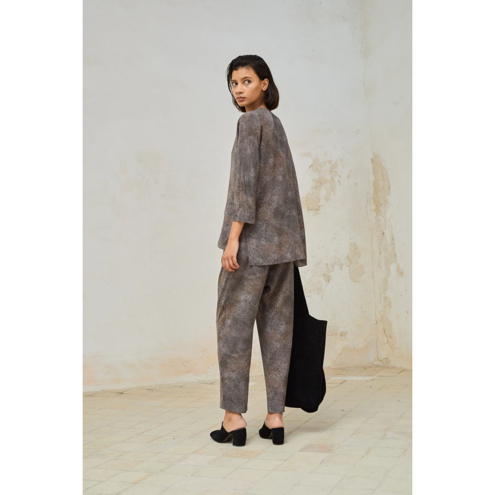 Cortana Zijden Dejavu Print Broek Gray Dames