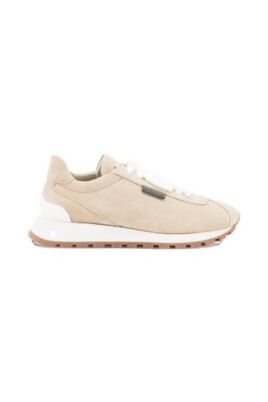 chaussures-plates-beige-a-lacets