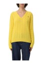 pull-a-col-en-v-en-tricot-a-cable-citron