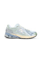 blue-sneakers-for-women-ss25