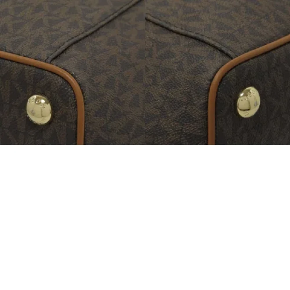 Michael Kors Pre-owned Fabric shoulder-bags Brown Dames