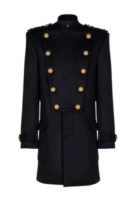 veste-noire-a-boutons-avec-poches