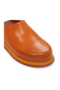 sabots-en-cuir-orange-magma-style-traditionnel
