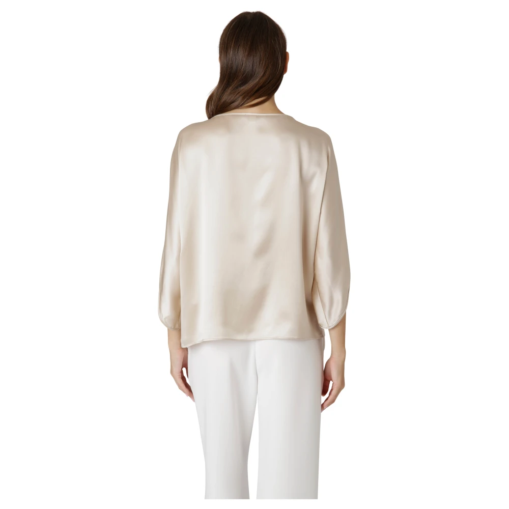 Eleventy Zijden Boothals T-shirt Effen Kleur Beige Dames