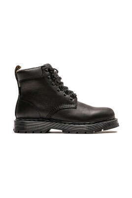 classic-leather-boots