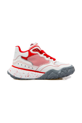 chunky-white-sneakers